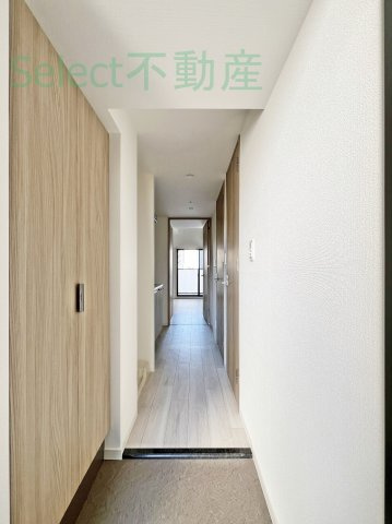ディアレイシャス矢場町の玄関