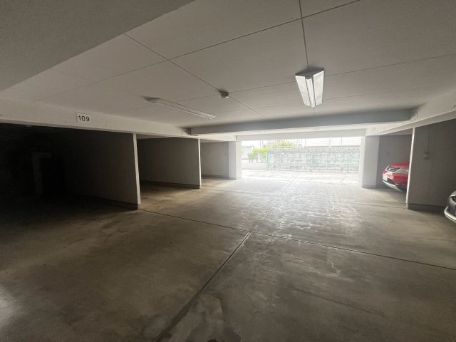 セザール南浦和の駐車場