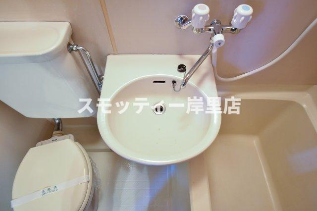 アパートメント住之江の洗面所