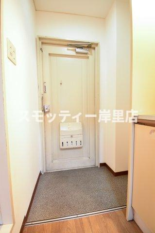 アパートメント住之江の玄関