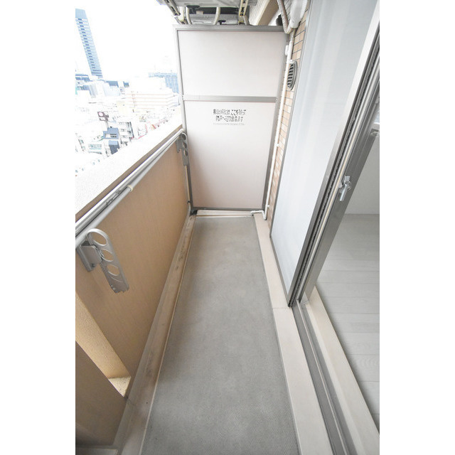 Gramercy Nipponbashiのバルコニー|開放的で明るい空間を演出してくれるバルコニーです