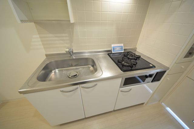 ラムール谷町のキッチン|ラムール谷町　ガス２口コンロシステムキッチン