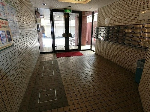 ライオンズマンション天神橋のその他|ロビー　※前回募集時／２０１８年７月の写真