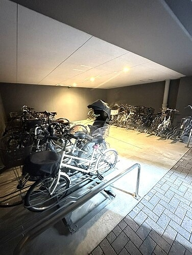 ラシュレ大阪同心のその他|駐輪場