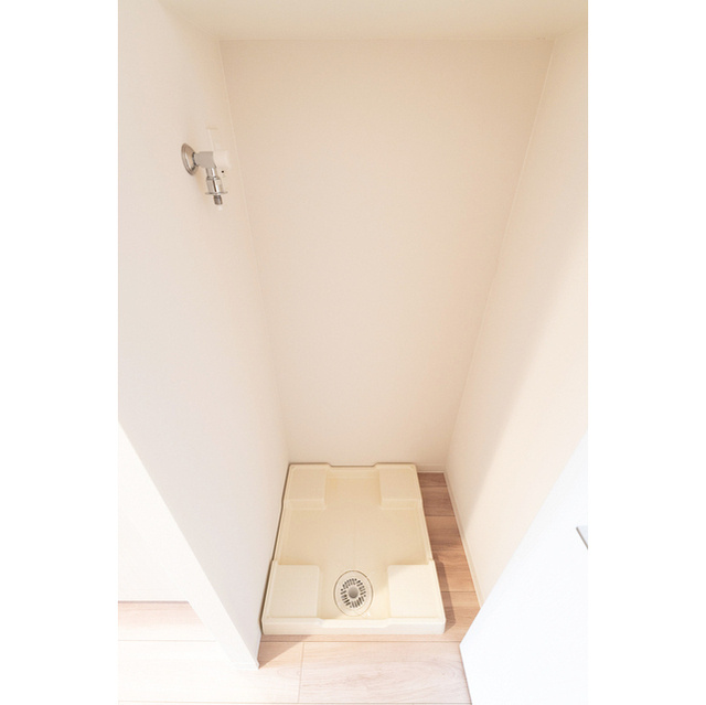 プランドール北浜の洗面所|スペースが確保できる洗面所です