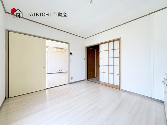 【居間・リビング】 | 行田市持田3丁目　中古戸建