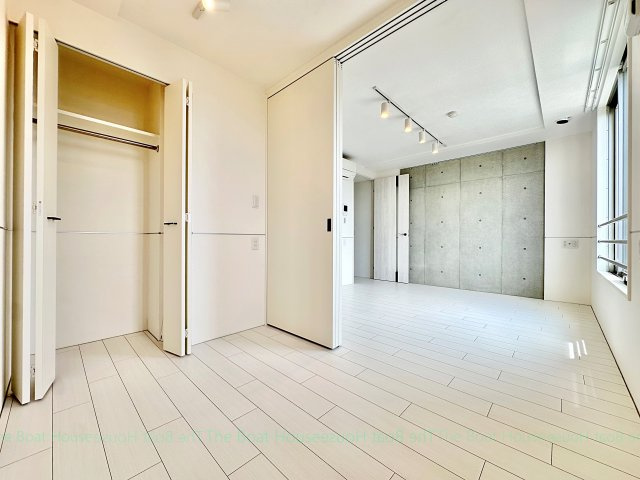 quador名古屋城駅の洋室