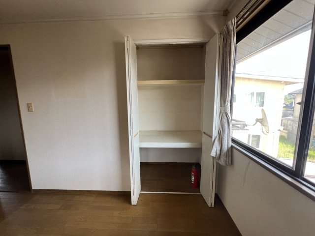 津山市野村　中古住宅　6LDK＋納戸の収納