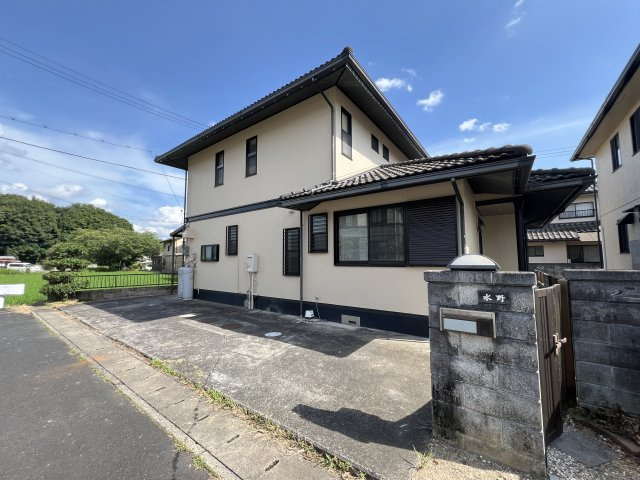 津山市野村　中古住宅　6LDK＋納戸の外観