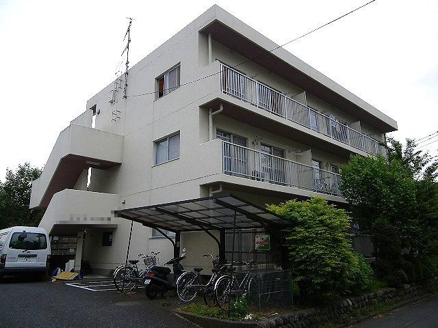 多摩市豊ヶ丘１丁目の賃貸マンションの外観