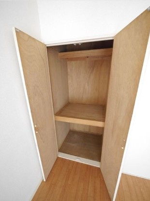 多摩市豊ヶ丘１丁目の賃貸マンションの収納