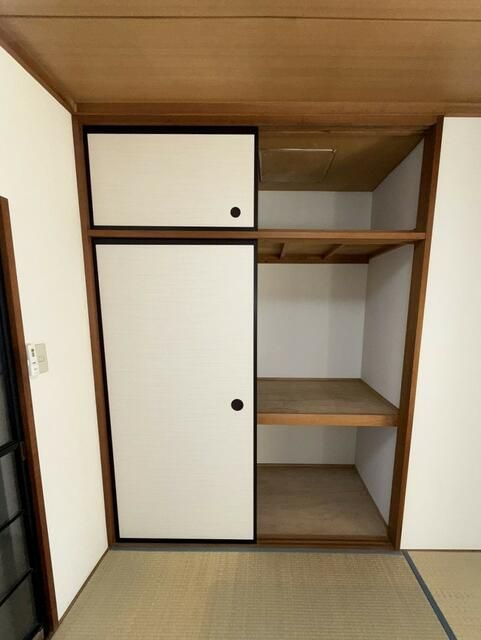 朝日ハイツ２号館の収納