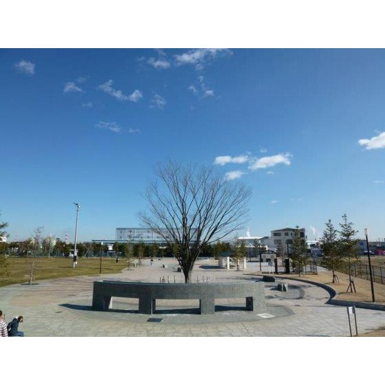 公園「綾瀬川左岸防災公園まで2288ｍ」