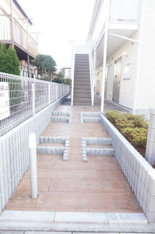 毎日通るエントランスはこのようになっています