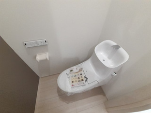 コンパクトで使いやすいトイレです