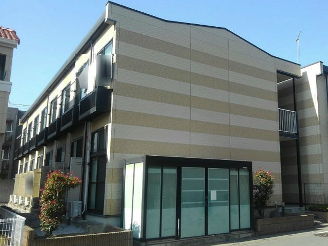 落ち着いた雰囲気の外観です