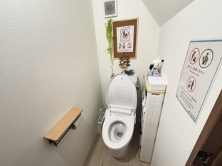 清潔感のあるトイレです