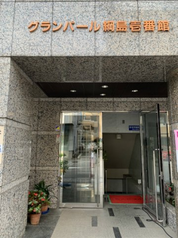 ゆとりのあるエントランスです