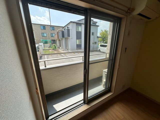 内装は落ち着いています