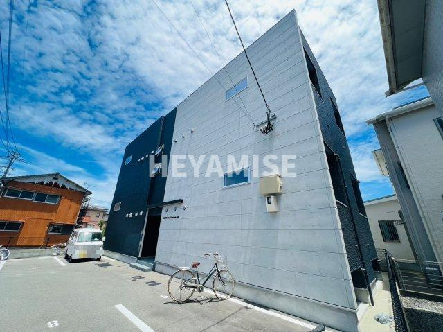 modern palazzo Isahaya Moaの外観