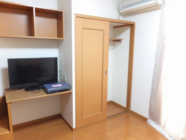 ポール付きクローゼット