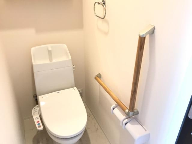 シャワー付トイレ