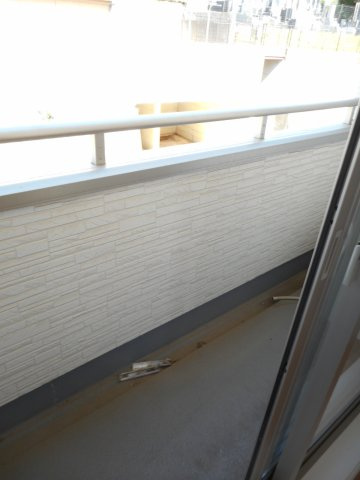 外からの目が気にならないバルコニーで洗濯物が干せます