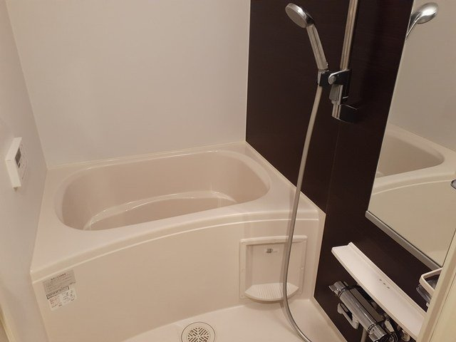 日々の疲れを癒すお風呂付です