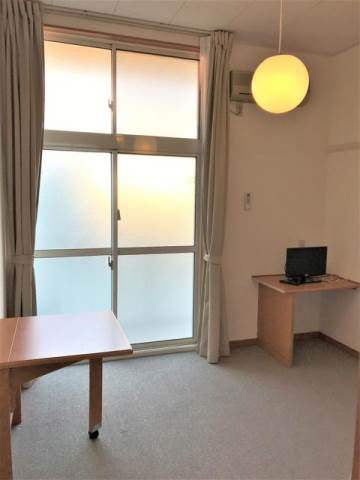 写真は別部屋になります。