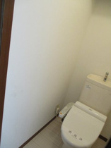 ゆったりとした空間のトイレです