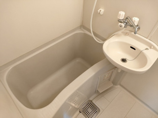 コンパクトで使いやすい洗面所