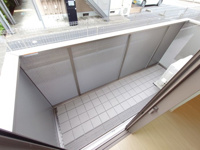陽当たり良好なバルコニーです