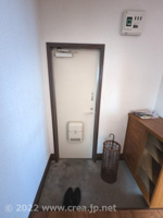 収納もある玄関です