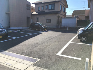 駐車場があるので、車を買う予定の方も安心です