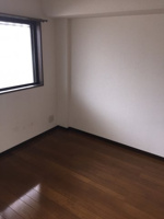 スタンダードな洋室です