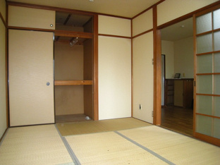 来客時にも便利な和室付き