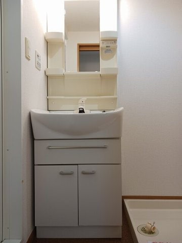 コンパクトで使いやすい洗面所