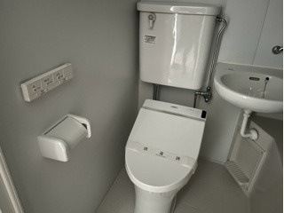 コンパクトで使いやすいトイレです