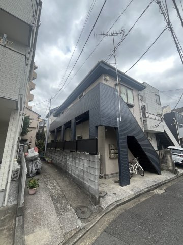 毎日通るエントランスはこのようになっています