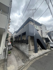 毎日通るエントランスはこのようになっています