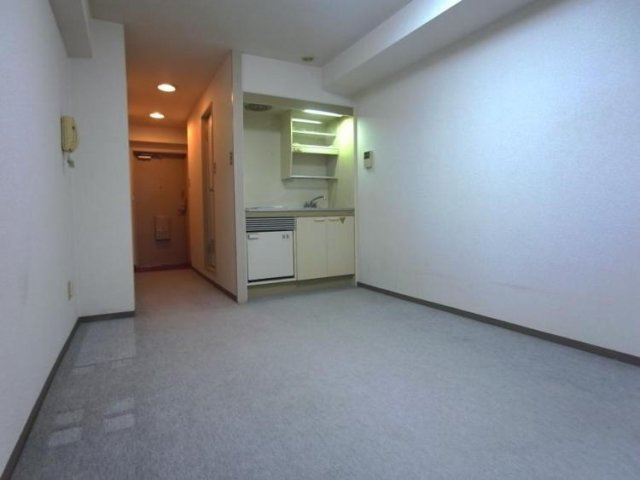 個人の部屋や寝室として使える洋室です