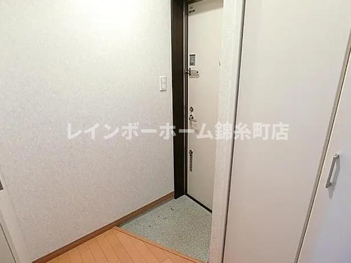 ベルダ・ビレッジオⅥの玄関|※別部屋参照写真となります。