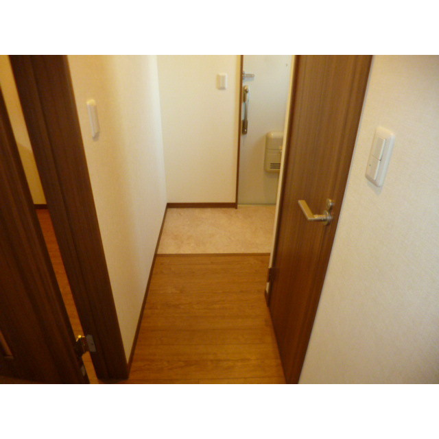 アムール 奈良町の玄関