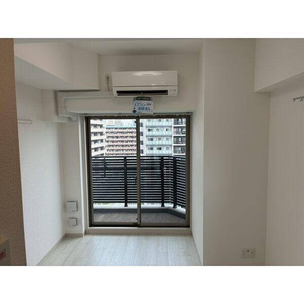 大阪市浪速区日本橋東３丁目の賃貸マンションの居間・リビング