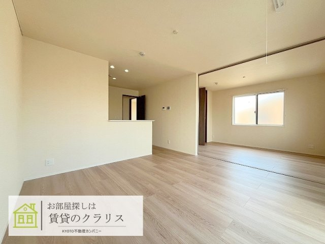 D-レジデンス二条の居間・リビング