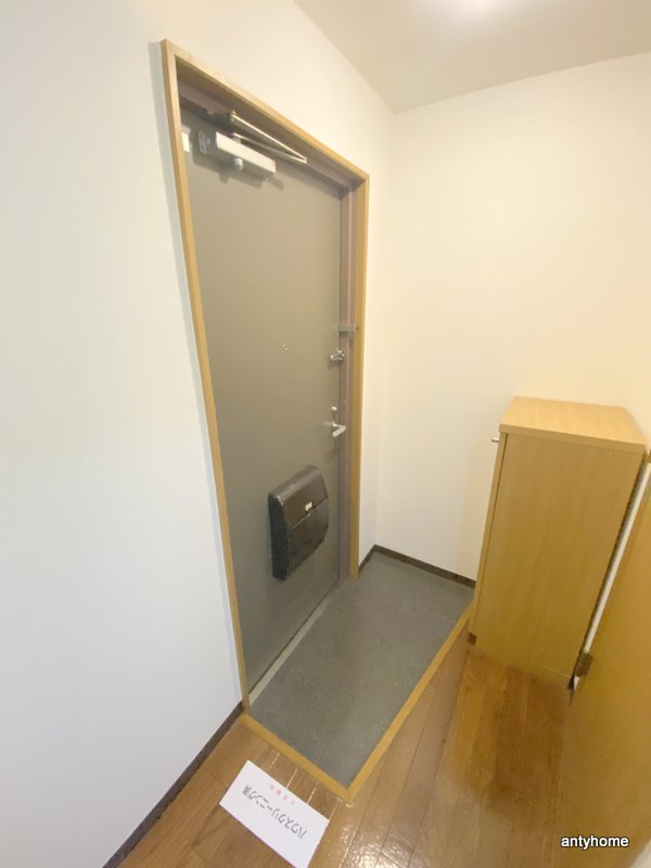 ティックランド南船場　仲介手数料無料の玄関