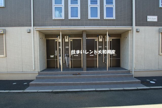 La Printemps（ラプランタン）のエントランス