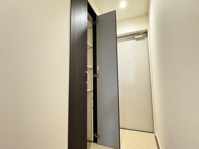 エクセレント久宝園の玄関