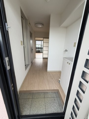リージェンシー桜木Aの玄関