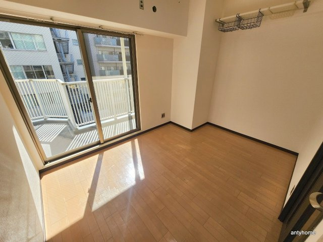 レジュールアッシュ谷町の居間・リビング
